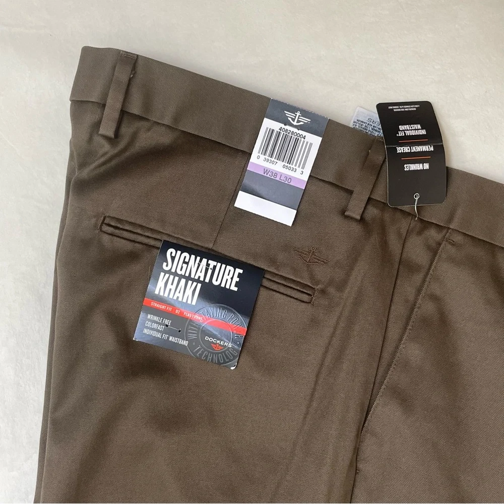 Dockers Men's D2 Signature Khaki Straight Fit Pants Flat Front Khaki Brown 38/30 - Picture 4 of 14